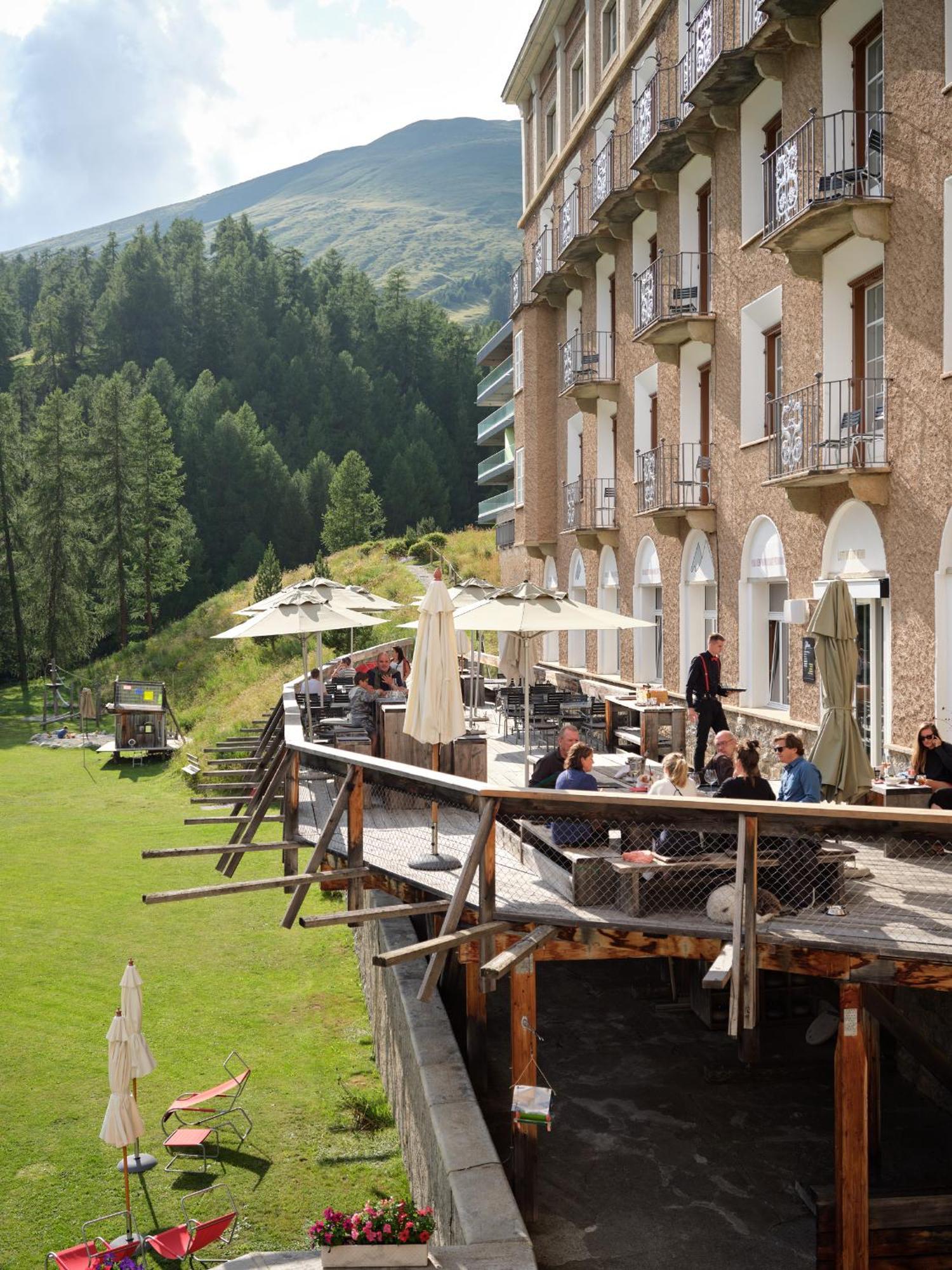 Hotel Castell Zuoz Exterior foto