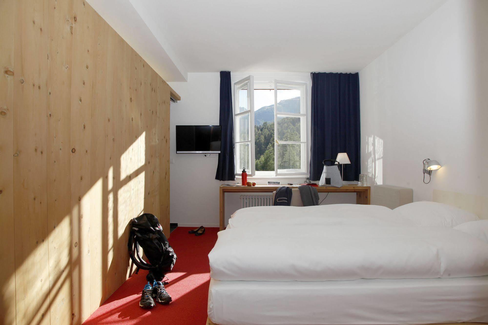 Hotel Castell Zuoz Exterior foto