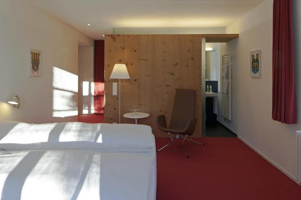 Hotel Castell Zuoz Exterior foto
