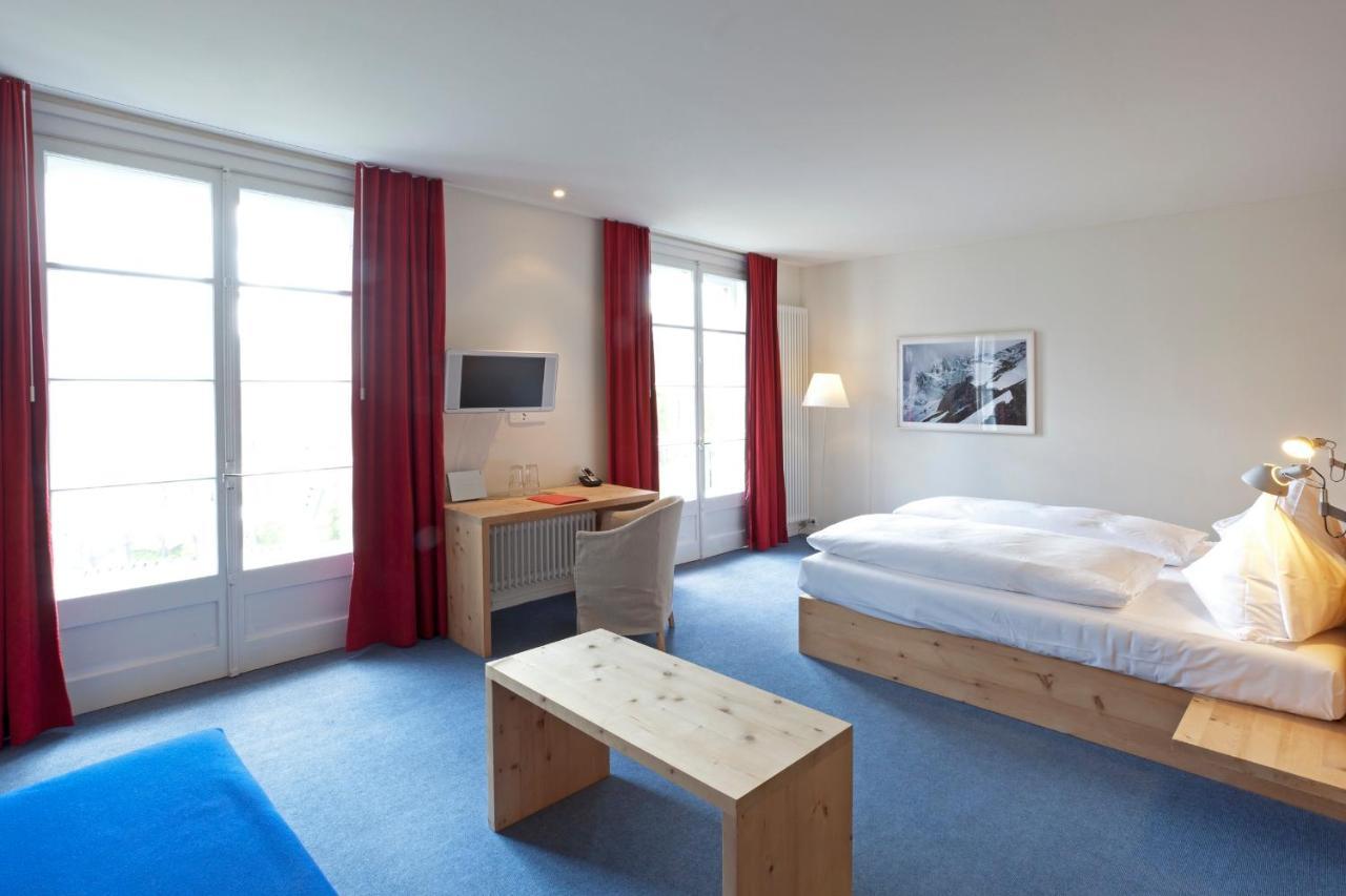 Hotel Castell Zuoz Habitación foto